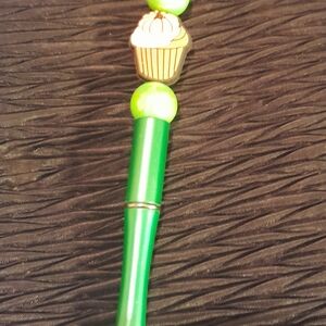 Green Cupcake Party Wand
